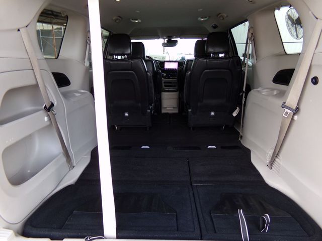 2022 Chrysler Pacifica Touring L | Gonzales, TX | West Motors 2022 Chrysler Pacifica Touring L | Gonzales, TX | West Motors