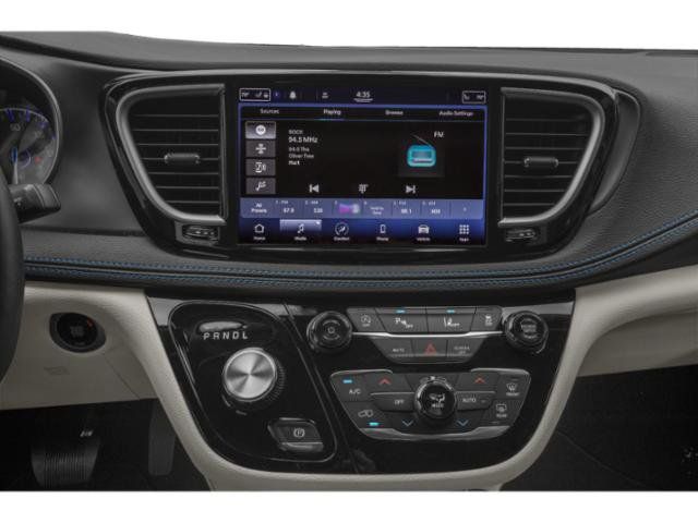 2022 Chrysler Pacifica Touring L 3rd row