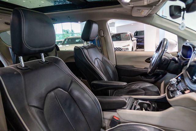 2022 Chrysler Pacifica Hybrid Limited