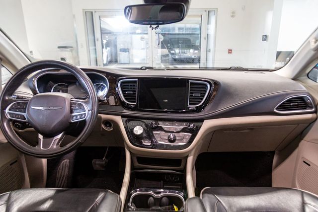 2022 Chrysler Pacifica Hybrid Limited