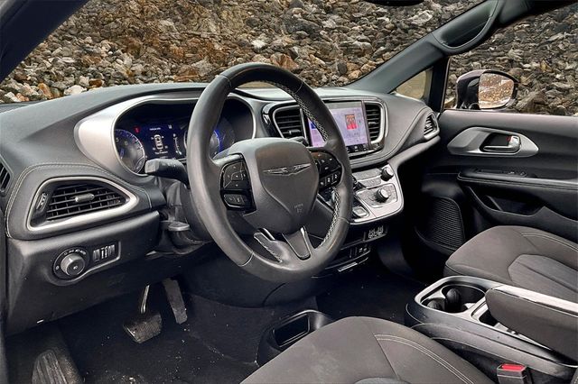 2022 Chrysler Pacifica Touring