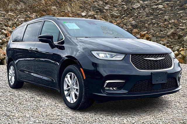 2022 Chrysler Pacifica Touring