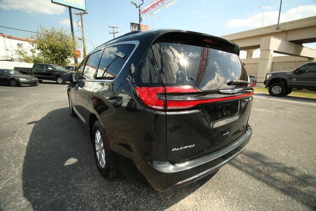 2022 Chrysler Pacifica Touring L | San Antonio, TX | R&L Certified Auto Group 2022 Chrysler Pacifica Touring L | San Antonio, TX | R&L Certified Auto Group
