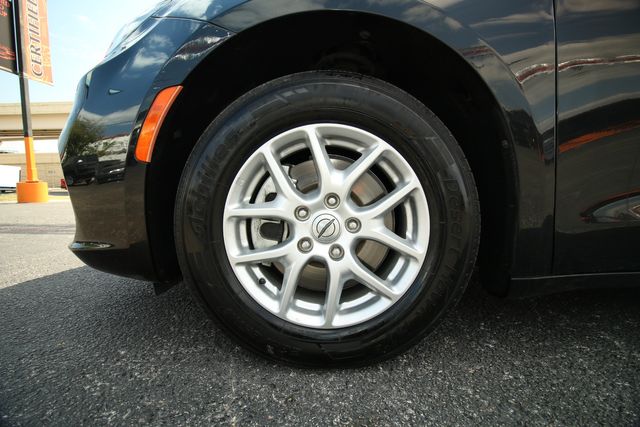 2022 Chrysler Pacifica Touring L | San Antonio, TX | R&L Certified Auto Group 2022 Chrysler Pacifica Touring L | San Antonio, TX | R&L Certified Auto Group