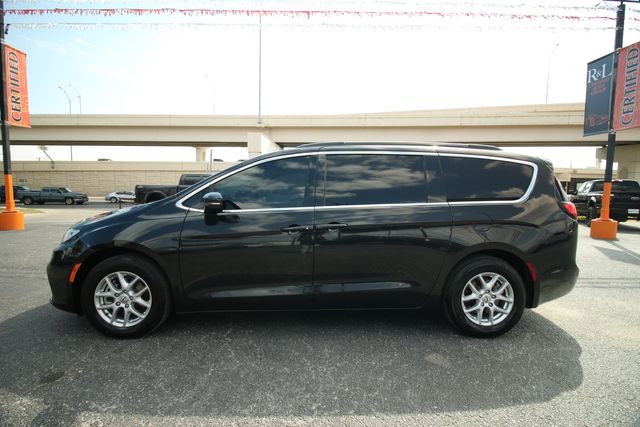 2022 Chrysler Pacifica Touring L | San Antonio, TX | R&L Certified Auto Group 2022 Chrysler Pacifica Touring L | San Antonio, TX | R&L Certified Auto Group