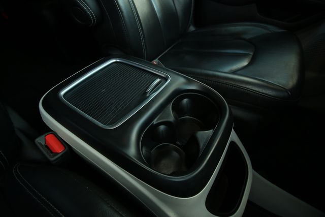 2022 Chrysler Pacifica Touring L | San Antonio, TX | R&L Certified Auto Group 2022 Chrysler Pacifica Touring L | San Antonio, TX | R&L Certified Auto Group