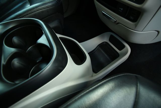 2022 Chrysler Pacifica Touring L | San Antonio, TX | R&L Certified Auto Group 2022 Chrysler Pacifica Touring L | San Antonio, TX | R&L Certified Auto Group