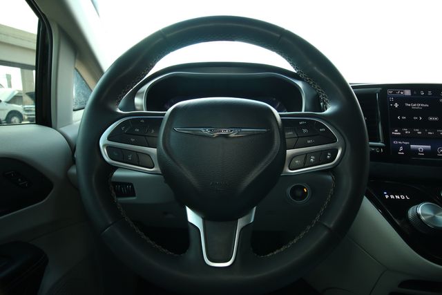 2022 Chrysler Pacifica Touring L | San Antonio, TX | R&L Certified Auto Group 2022 Chrysler Pacifica Touring L | San Antonio, TX | R&L Certified Auto Group