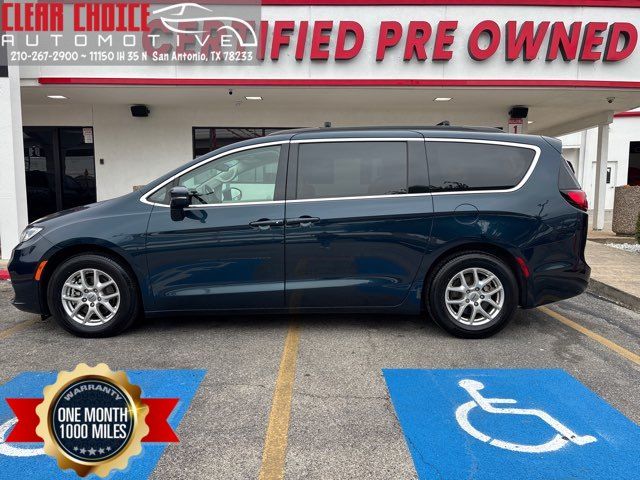 2022 Chrysler Pacifica Touring L | San Antonio, TX | Clear Choice Automotive South