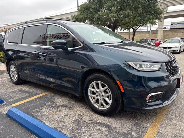 2022 Chrysler Pacifica Touring L | San Antonio, TX | Clear Choice Automotive South