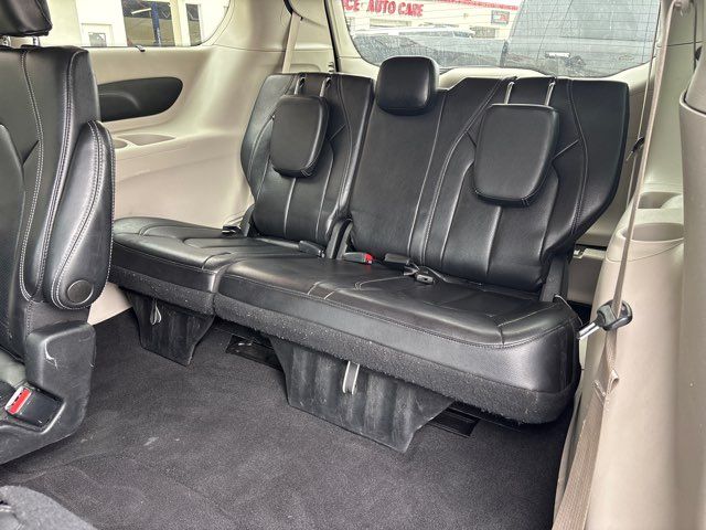 2022 Chrysler Pacifica Touring L | San Antonio, TX | Clear Choice Automotive South