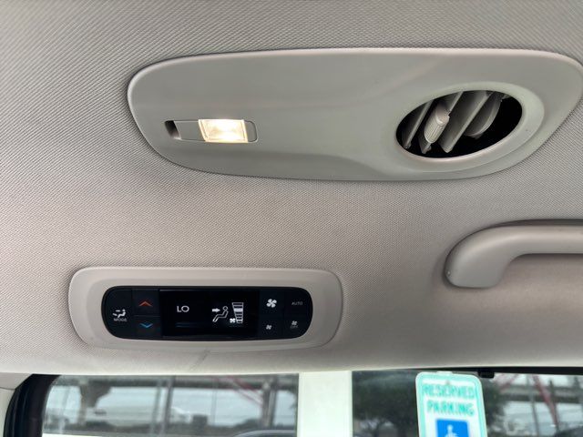 2022 Chrysler Pacifica Touring L | San Antonio, TX | Clear Choice Automotive South