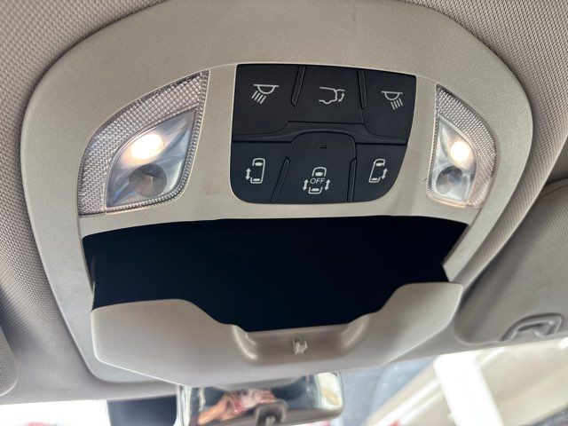 2022 Chrysler Pacifica Touring L | San Antonio, TX | Clear Choice Automotive South