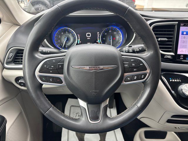 2022 Chrysler Pacifica Touring L | San Antonio, TX | Clear Choice Automotive South