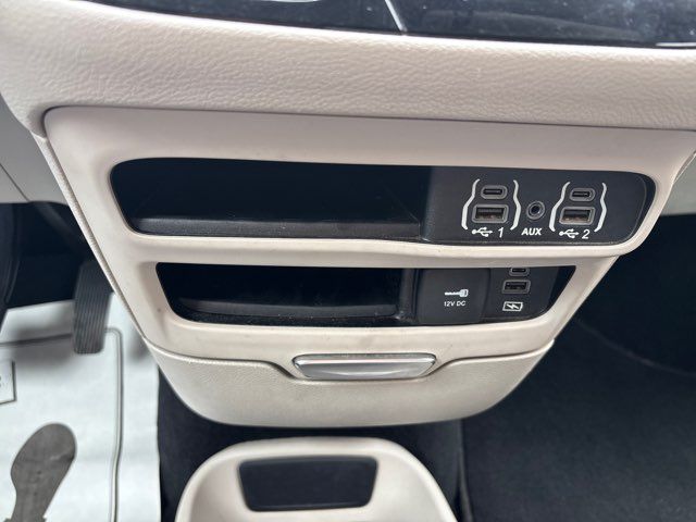 2022 Chrysler Pacifica Touring L | San Antonio, TX | Clear Choice Automotive South