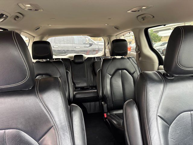 2022 Chrysler Pacifica Touring L | San Antonio, TX | Clear Choice Automotive South