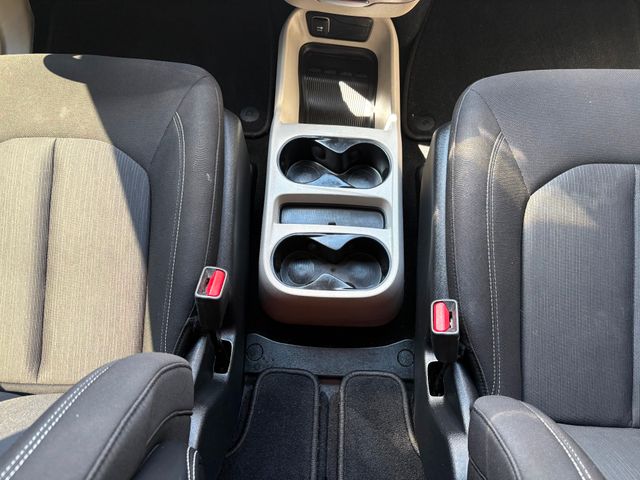 2022 Chrysler Voyager LX 2022 Chrysler Voyager LX