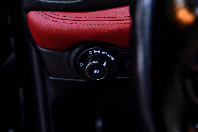 2022 Dodge Durango R/T BLACKTOP  Preferred Pkg. 22C RED LEATHER Roof | Dallas, TX | East Dallas Diesel