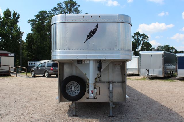 2022 Featherlite 8127 - 32' GN Livestock, 2 Cut Gates w/ sliders, Tandem 8Ks | CONROE, TX | SportChassis/ Featherlite Trailers of Texas 2022 Featherlite 8127 - 32' GN Livestock, 2 Cut Gates w/ sliders, Tandem 8Ks | CONROE, TX | SportChassis/ Featherlite Trailers of Texas