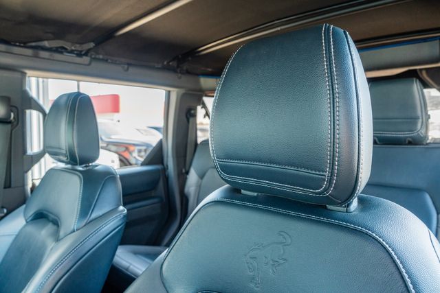 2022 Ford Bronco Outer Banks 4X4 / VELOCITY BLUE / BIG SCREEN | Austin, TX | Rocky Mountain Truck Stop Austin