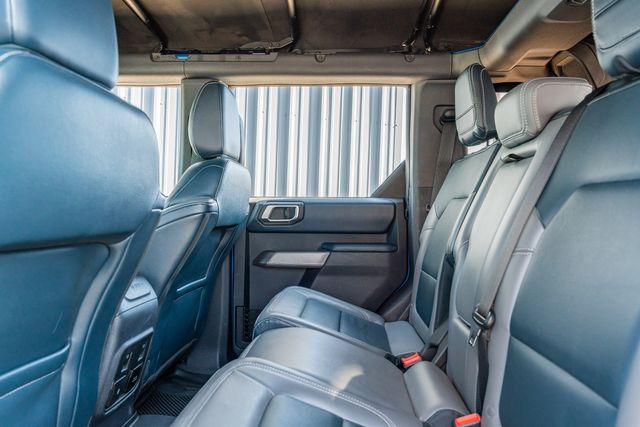 2022 Ford Bronco Outer Banks 4X4 / VELOCITY BLUE / BIG SCREEN | Austin, TX | Rocky Mountain Truck Stop Austin