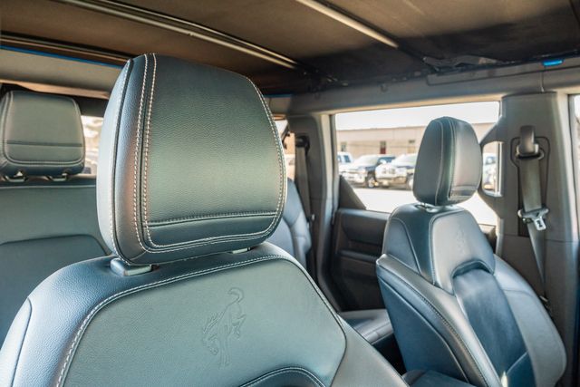 2022 Ford Bronco Outer Banks 4X4 / VELOCITY BLUE / BIG SCREEN | Austin, TX | Rocky Mountain Truck Stop Austin 2022 Ford Bronco Outer Banks 4X4 / VELOCITY BLUE / BIG SCREEN | Austin, TX | Rocky Mountain Truck Stop Austin