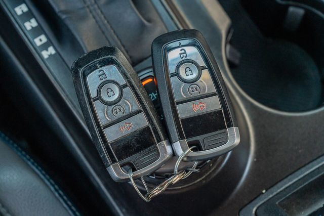 2022 Ford Bronco Outer Banks 4X4 / VELOCITY BLUE / BIG SCREEN | Austin, TX | Rocky Mountain Truck Stop Austin 2022 Ford Bronco Outer Banks 4X4 / VELOCITY BLUE / BIG SCREEN | Austin, TX | Rocky Mountain Truck Stop Austin