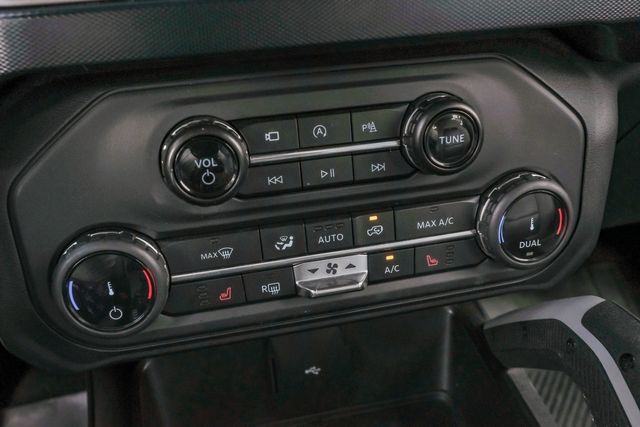 2022 Ford Bronco Outer Banks 4X4 / VELOCITY BLUE / BIG SCREEN | Austin, TX | Rocky Mountain Truck Stop Austin 2022 Ford Bronco Outer Banks 4X4 / VELOCITY BLUE / BIG SCREEN | Austin, TX | Rocky Mountain Truck Stop Austin