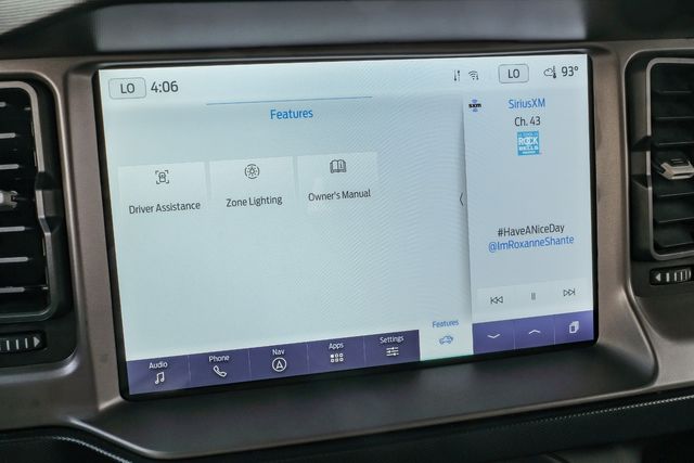 2022 Ford Bronco Outer Banks 4X4 / VELOCITY BLUE / BIG SCREEN | Austin, TX | Rocky Mountain Truck Stop Austin 2022 Ford Bronco Outer Banks 4X4 / VELOCITY BLUE / BIG SCREEN | Austin, TX | Rocky Mountain Truck Stop Austin