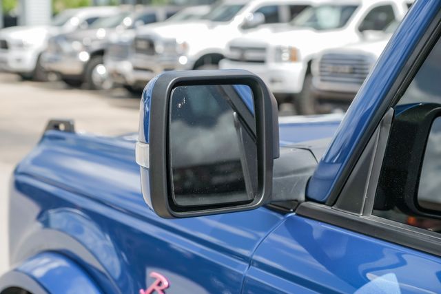2022 Ford Bronco Outer Banks 4X4 / VELOCITY BLUE / BIG SCREEN | Austin, TX | Rocky Mountain Truck Stop Austin 2022 Ford Bronco Outer Banks 4X4 / VELOCITY BLUE / BIG SCREEN | Austin, TX | Rocky Mountain Truck Stop Austin