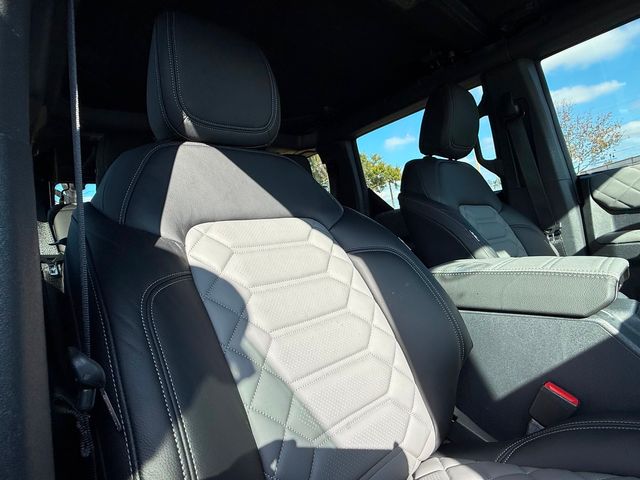 2022 Ford Bronco V6 SATIN BLACK BAYSHORE BRONCO LIFTED LEATHER 37"s | Plant City, FL | psv5 DEMO - Bayshore Automotive