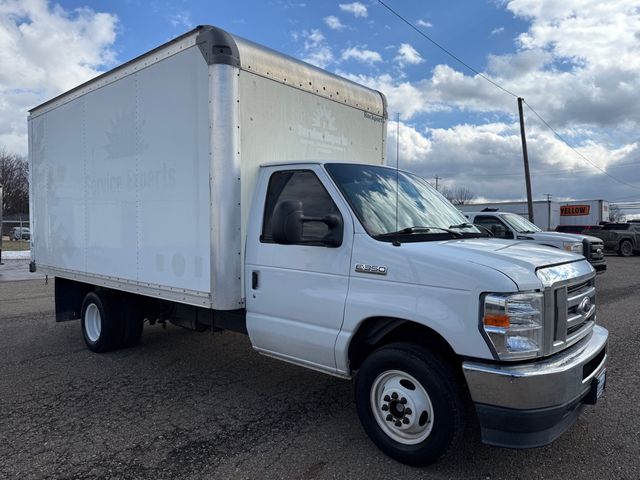 2022 Ford ECONOLINE E350 14FT Box 7.3L V8 | Canton, Ohio | Ohio Auto Warehouse LLC 2022 Ford ECONOLINE E350 14FT Box 7.3L V8 | Canton, Ohio | Ohio Auto Warehouse LLC