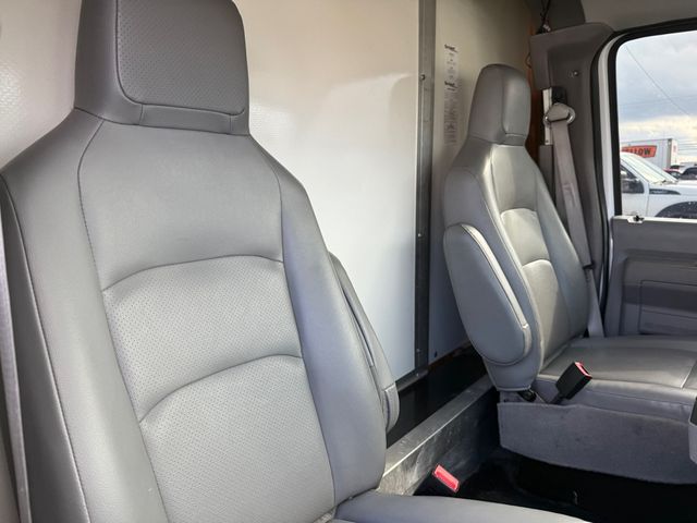 2022 Ford ECONOLINE E350 14FT Box 7.3L V8 | Canton, Ohio | Ohio Auto Warehouse LLC 2022 Ford ECONOLINE E350 14FT Box 7.3L V8 | Canton, Ohio | Ohio Auto Warehouse LLC