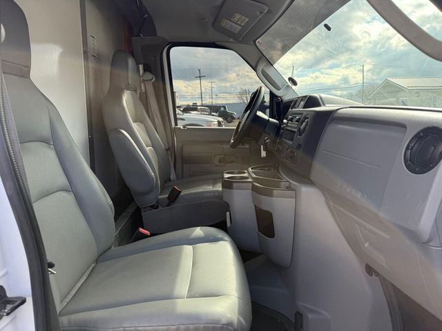 2022 Ford ECONOLINE E350 14FT Box 7.3L V8 | Canton, Ohio | Ohio Auto Warehouse LLC
