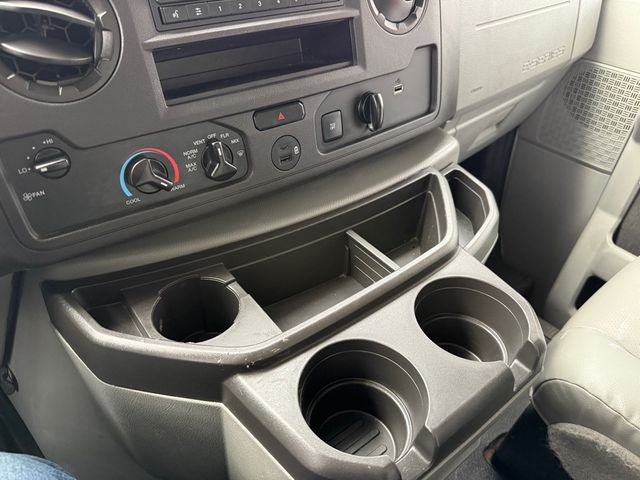 2022 Ford ECONOLINE E350 14FT Box 7.3L V8 | Canton, Ohio | Ohio Auto Warehouse LLC 2022 Ford ECONOLINE E350 14FT Box 7.3L V8 | Canton, Ohio | Ohio Auto Warehouse LLC
