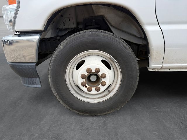 2022 Ford ECONOLINE E350 14FT Box 7.3L V8 | Canton, Ohio | Ohio Auto Warehouse LLC 2022 Ford ECONOLINE E350 14FT Box 7.3L V8 | Canton, Ohio | Ohio Auto Warehouse LLC