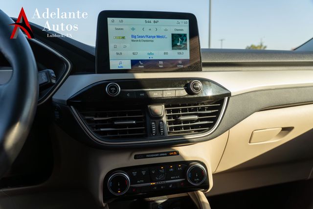 2022 Ford Escape Hybrid SE | Lubbock, TX | Adelante Autos 2022 Ford Escape Hybrid SE | Lubbock, TX | Adelante Autos