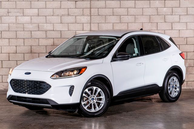 2022 Ford Escape SE | Van Nuys, CA | Stellar Auto INC.
