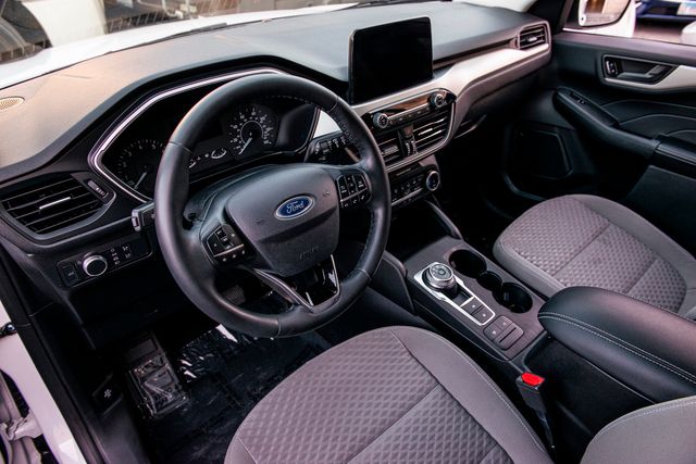 2022 Ford Escape SE | Van Nuys, CA | Stellar Auto INC.