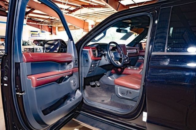 2022 Ford Expedition MAX Limited | Addison, TX | Mr Car Guys 2022 Ford Expedition MAX Limited | Addison, TX | Mr Car Guys