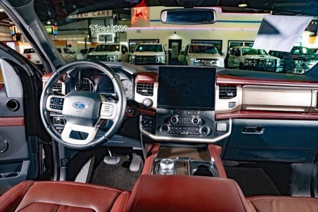 2022 Ford Expedition MAX Limited | Addison, TX | Mr Car Guys 2022 Ford Expedition MAX Limited | Addison, TX | Mr Car Guys