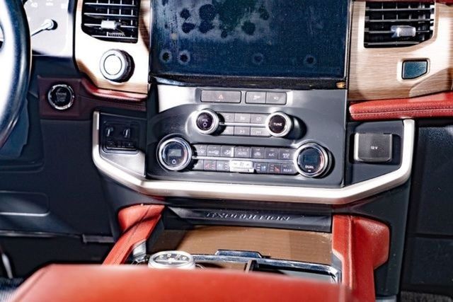 2022 Ford Expedition MAX Limited | Addison, TX | Mr Car Guys 2022 Ford Expedition MAX Limited | Addison, TX | Mr Car Guys