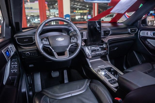 2022 Ford Explorer Platinum 2022 Ford Explorer Platinum