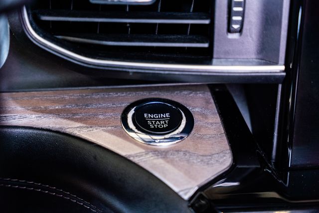 2022 Ford Explorer Platinum 2022 Ford Explorer Platinum