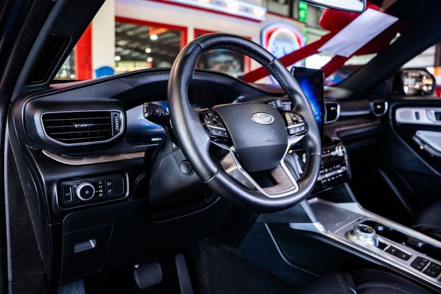 2022 Ford Explorer Platinum 2022 Ford Explorer Platinum