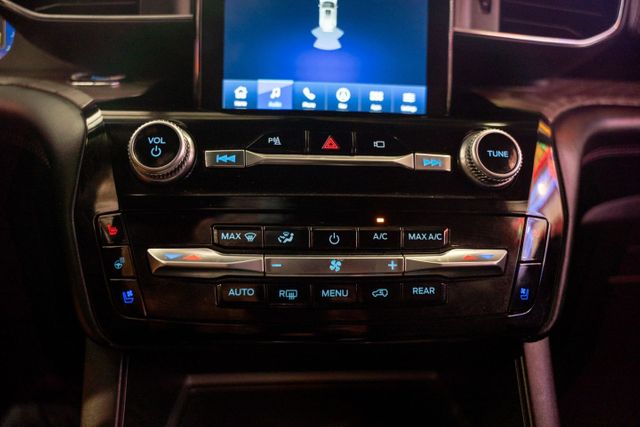 2022 Ford Explorer Platinum | Addison, TX | Mr Car Guys 2022 Ford Explorer Platinum | Addison, TX | Mr Car Guys