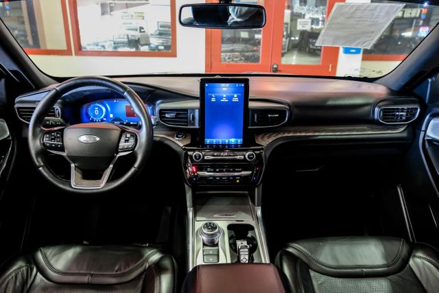 2022 Ford Explorer Platinum | Addison, TX | Mr Car Guys 2022 Ford Explorer Platinum | Addison, TX | Mr Car Guys