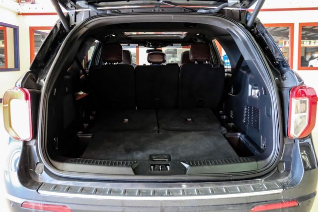 2022 Ford Explorer Platinum | Addison, TX | Mr Car Guys