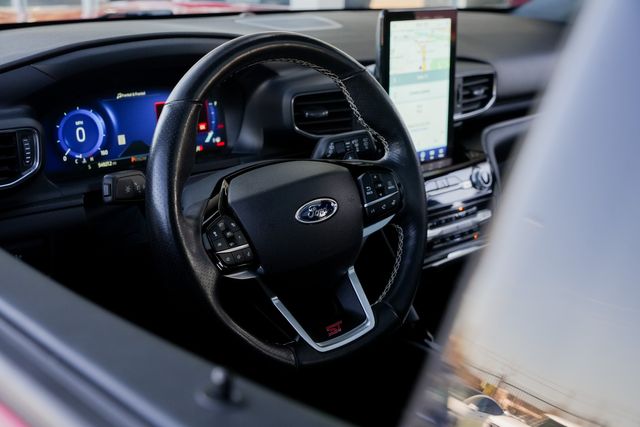 2022 Ford Explorer ST 4WD / CLEAN CARFAX / LOADED / BIG SCREEN | Dallas, TX | Rocky Mountain Truck Stop Dallas