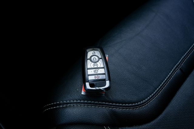 2022 Ford Explorer ST 4WD / CLEAN CARFAX / LOADED / BIG SCREEN | Dallas, TX | Rocky Mountain Truck Stop Dallas